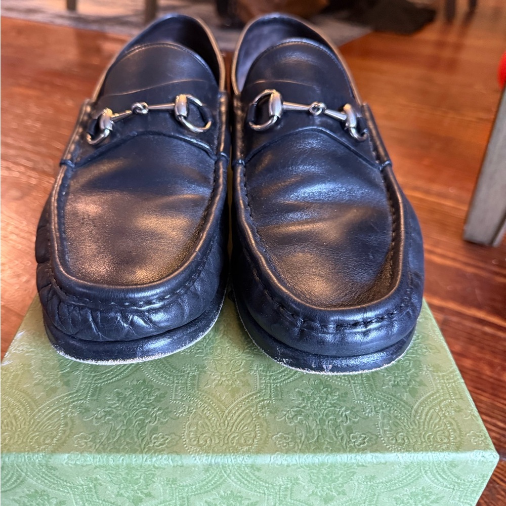 Gucci 1955 Black Leather Horsebit Loafers with Sleek Design